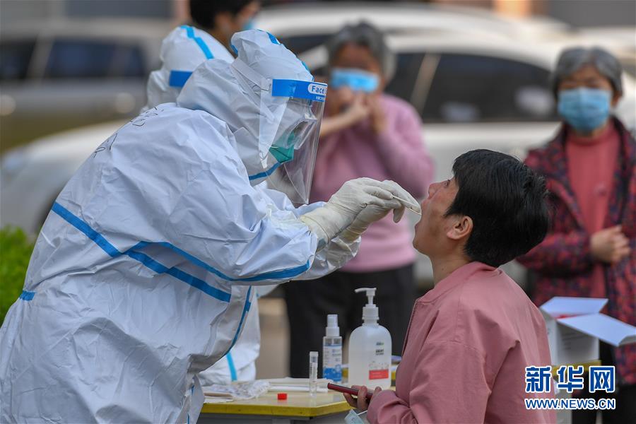 （新華全媒頭條·兩會精神看落實·圖文互動）（5）整體謀劃、系統(tǒng)升級、全面提升——落實全國兩會精神織牢織密公共衛(wèi)生防護網(wǎng)