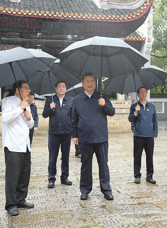 2020年9月17日，習(xí)近平在湖南大學(xué)岳麓書院考察調(diào)研，了解人才培養(yǎng)、文化傳承等情況。