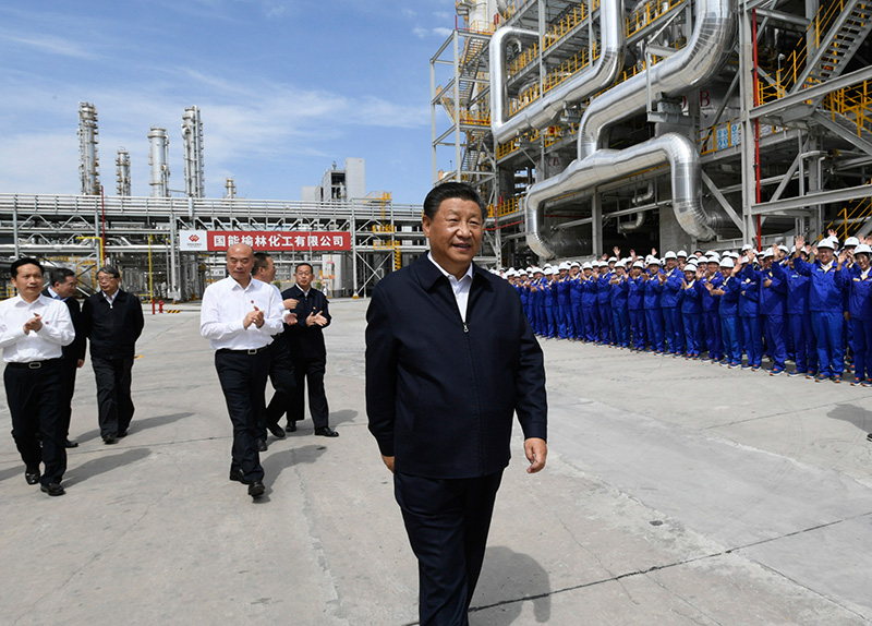 2021年9月13日至14日，中共中央總書記、國(guó)家主席、中央軍委主席習(xí)近平在陜西省榆林市考察。這是13日上午，習(xí)近平在國(guó)家能源集團(tuán)榆林化工有限公司年產(chǎn)40萬噸乙二醇項(xiàng)目現(xiàn)場(chǎng)考察。