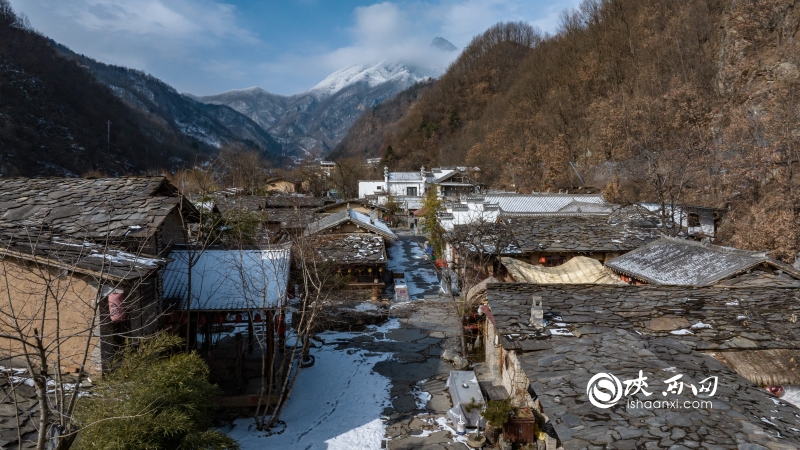 古色古香的終南山寨房屋